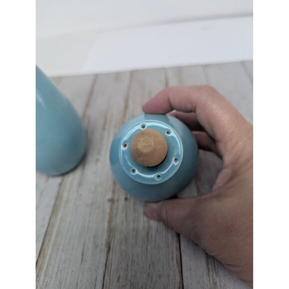 Vintage Set of Vernonware Metlox Heavenly Days Salt and Pepper Shakers MCM - Picture 6 of 11